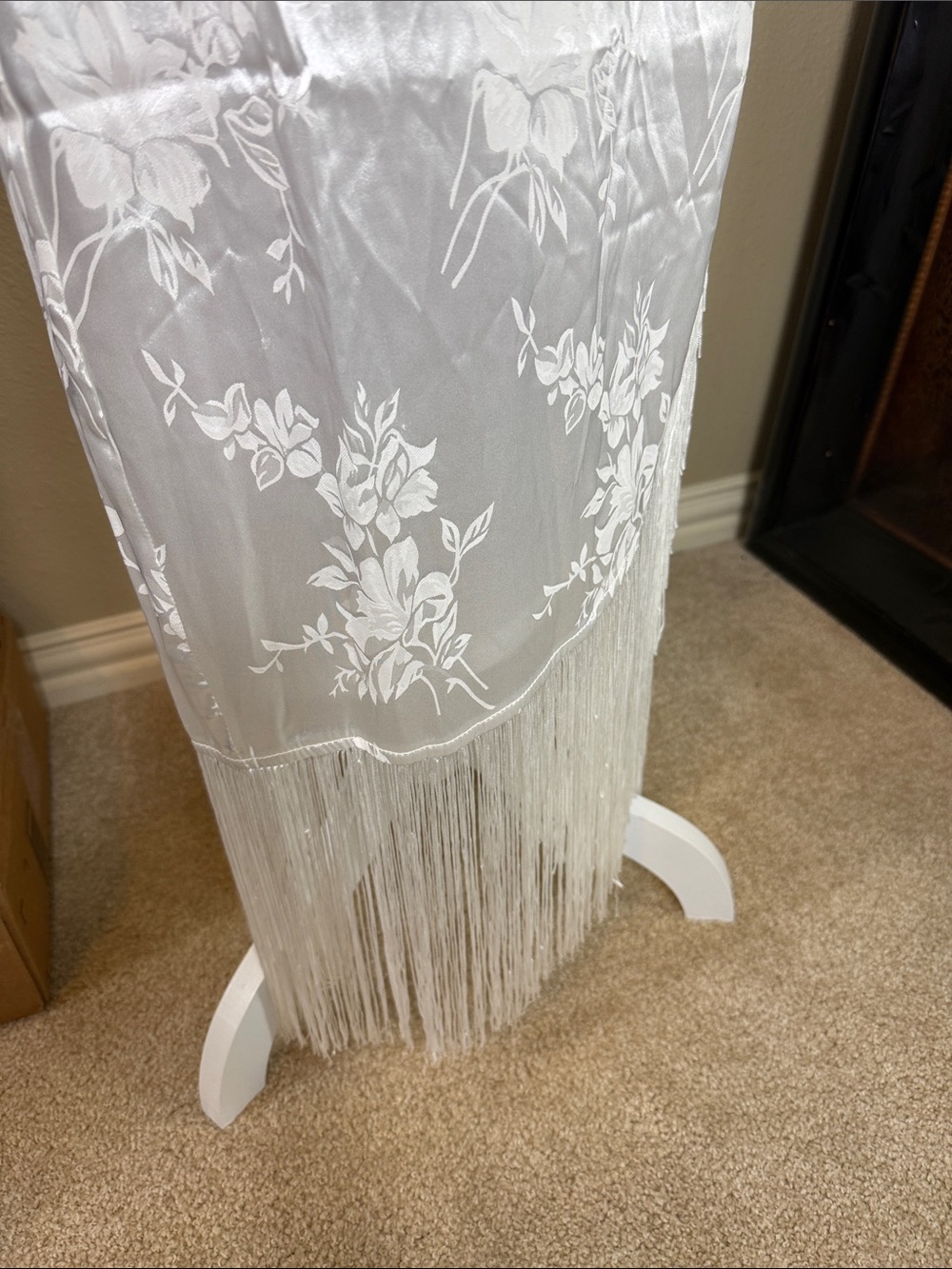 Lulu's White One-Shoulder Satin Floral Fringe Slip Dress size medium NWT - Picture 9 of 11